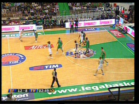 Immagine di Prima giornata di Basket A1 su Sky: tutti all'inseguimento di Siena - Scopri su Sky Italia